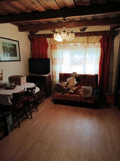 Casă cu 3 camere în Central