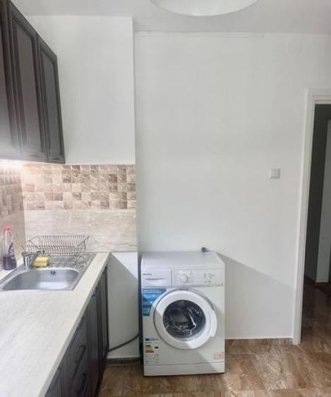 Apartament cu 2 camere decomandat, mobilat în Politehnica
