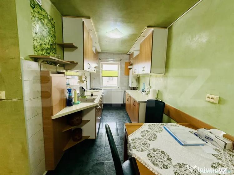 Apartament cu 2 camere decomandat în Triaj