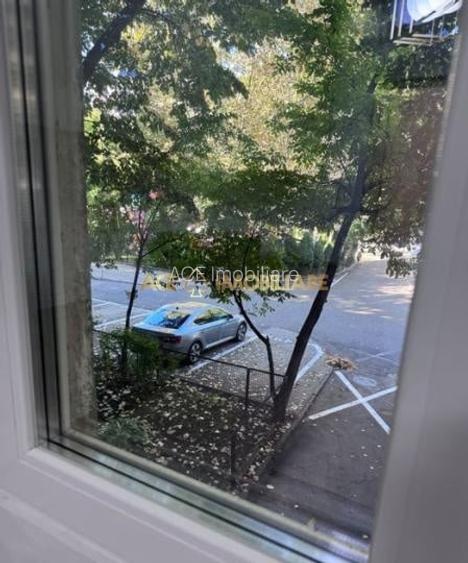 3 Camere de inchiriat | Berceni | Parcare| Metrou |