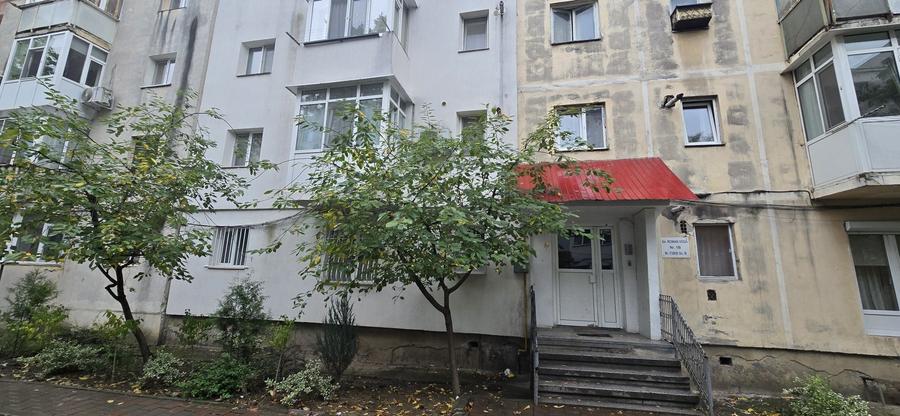 Apartament cu 2 camere decomandat în Exterior Vest