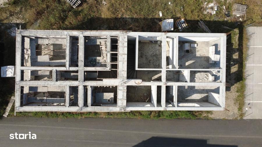 Casă cu 4 camere cu Teren 250 Mp în Central