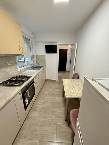 METROU Eroii Revolutiei | 2 Camere | Decomandat | Prima inchiriere - 2