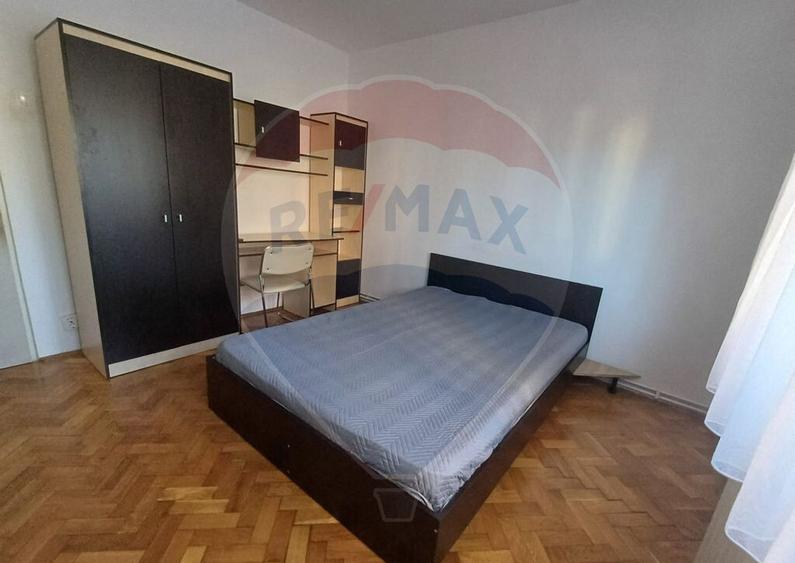 Apartament cu 3 camere de inchiriat Scoala de innot, zon... - 4