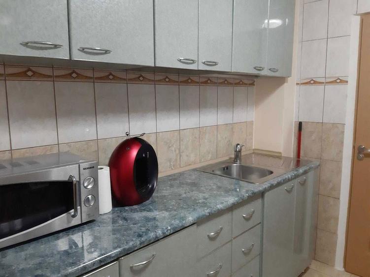 Apartament 2 camere decomandat, complet mobilat, zona Burdujeni etaj 1 - 1