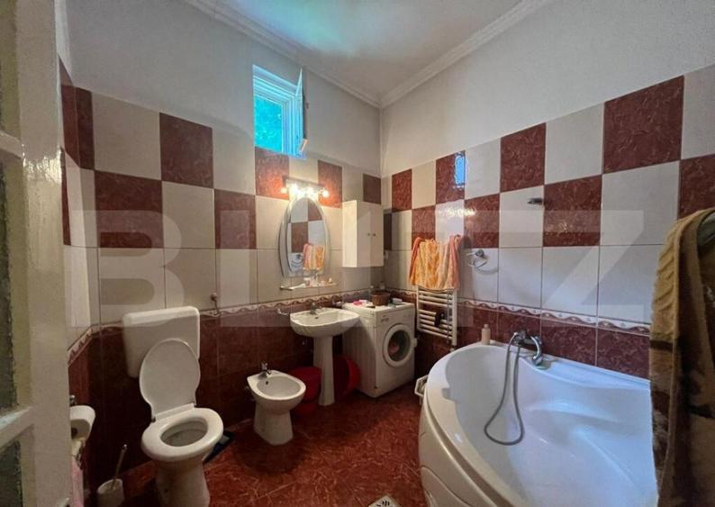 Casa cu 3 camere, 161 mp, cu curte comuna, zona-ultracentr - 3