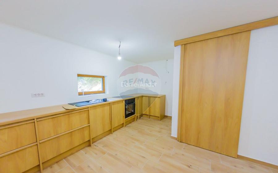 Afacere, Pensiune cu 9 camere de vanzare