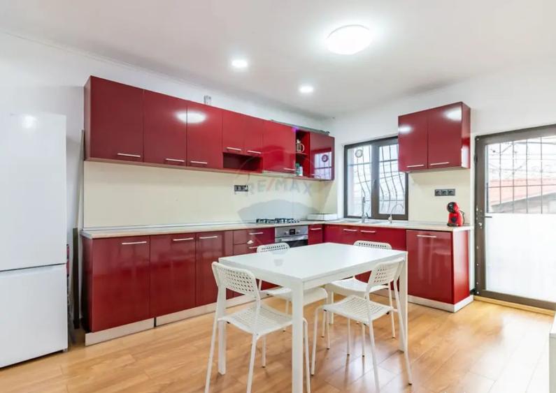 Casa / Vila de vanzare in Voluntari, venit lunar din c... - 2