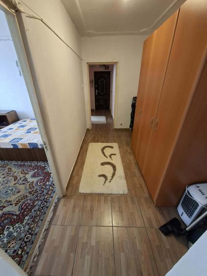 Apartament 3 camere, decomandat, zona Alexandru cel Bun - 4