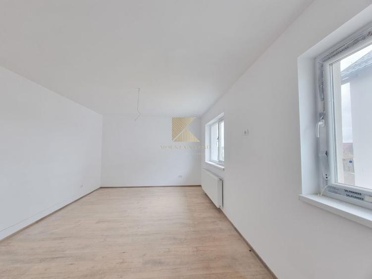 Casă &icirc;nsiruită cu 4 camere și curte proprie - Cartier Izvor, Str. Salc - 14