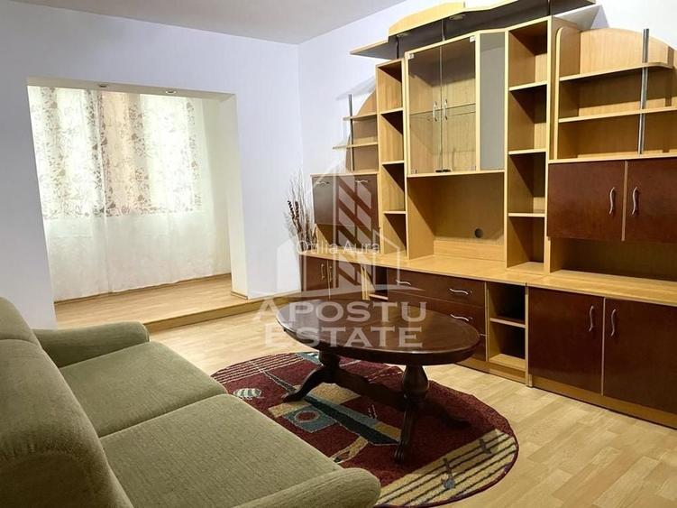 Apartament cu 4 camere,decomandat in zona Lipovei Apartament cu 4 camere,decomandat in zona Lipovei