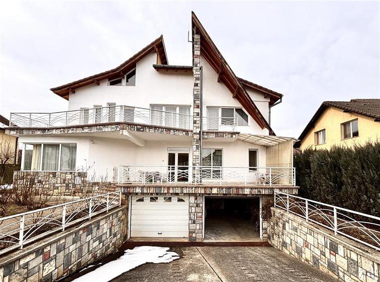 Vila zona Coresi: 1170 mp teren, 6 camere | De vanzare - 2