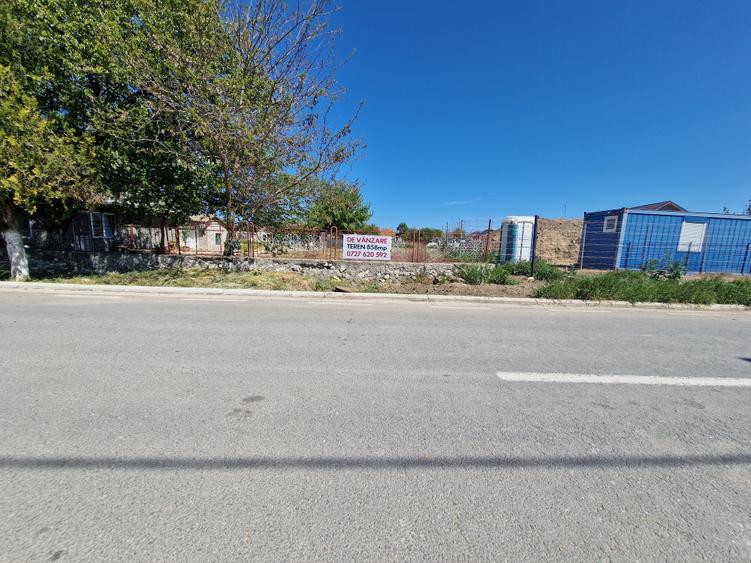 Corbu - Teren intravilan 885mp intre case - 39000euro - 3