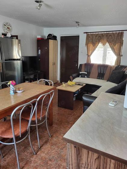 Casa de vanzare mobilat si cu bonuri, annexa, garaj, - 1