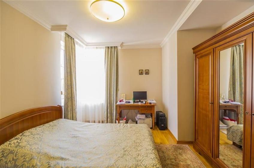 FILM ! Pe armonia a 1.100 mp teren/ gradina, Vila galanta,cu 3 apartamente disti - 19