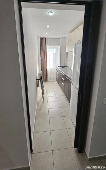 Inchiriez garsoniera 42 mp, zona Ghica - 1