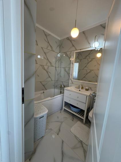 Superb! чудовий!    4 camere vedere la mare, mobilat si utilat, confort lux - 12