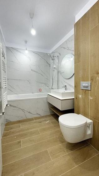 Complex Urban Plaza - 6