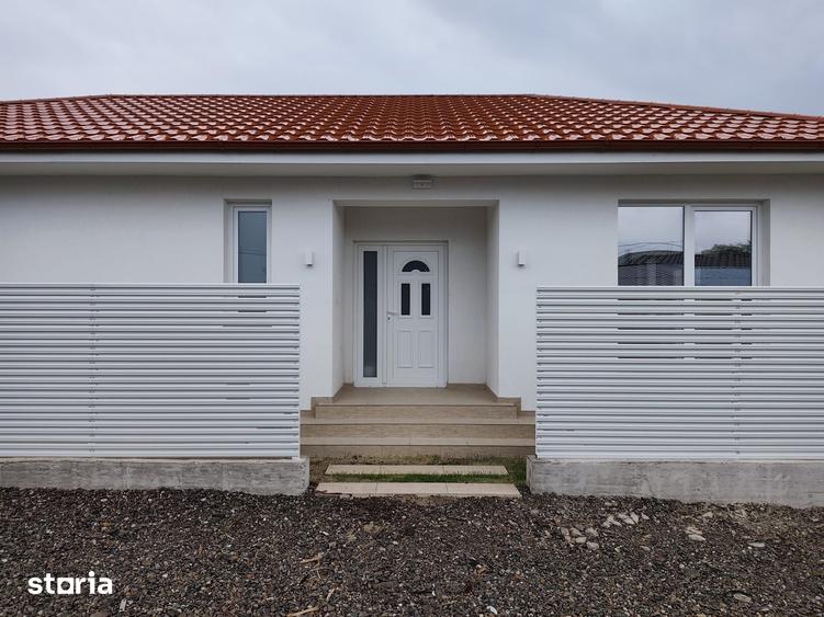 Casă cu 3 camere cu Teren 330 Mp în Crevedia