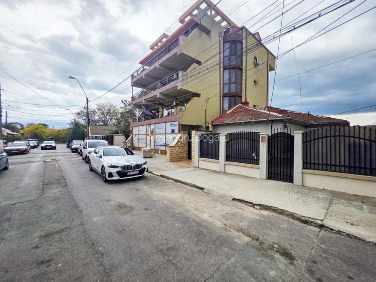 Cladire de vanzare D+P+3E+M, zona Stadion, Pretabil pentru diferite activitati.