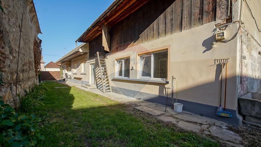 Comision 0 %! Casa cu 5 camere de vanzare in zona Turches! - 1