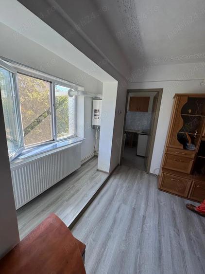 Ofer spre inchiriere garsoniera confort 1 - 2