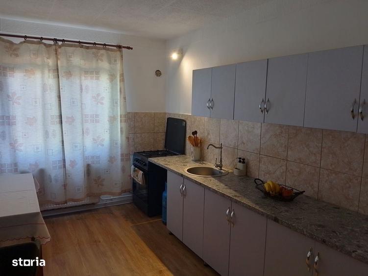 Casă cu 3 camere în Husasău de Criș