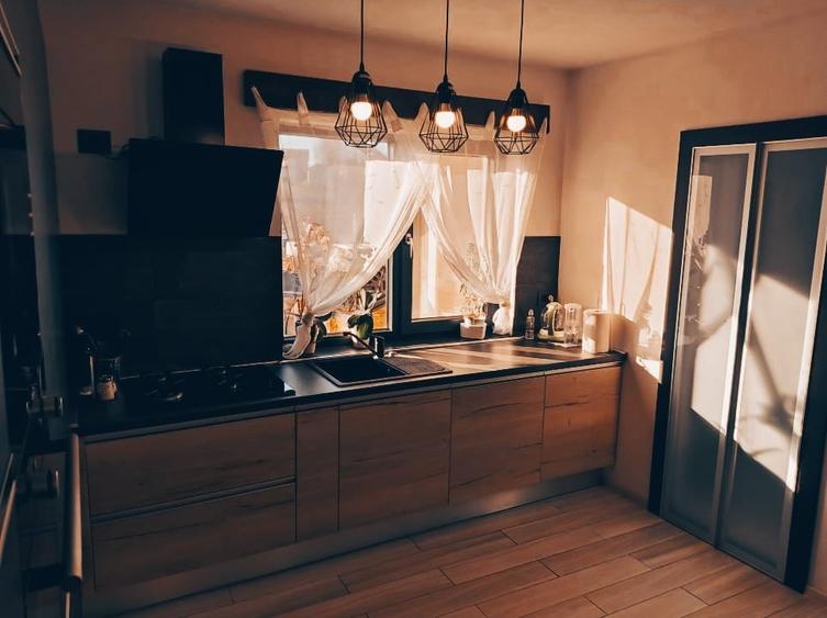 casa / vila Platou Prundu - Craiovei , mobilata / utilata , finisaje moderne ! - 8