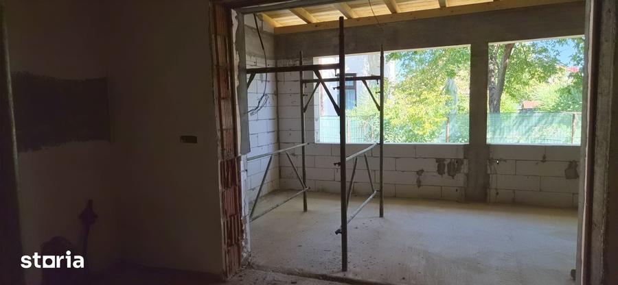 Casă cu 4 camere cu Teren 310 Mp în Găvana