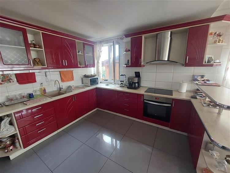 Casa cu 10 camere pentru pensiune sau locuit - 5