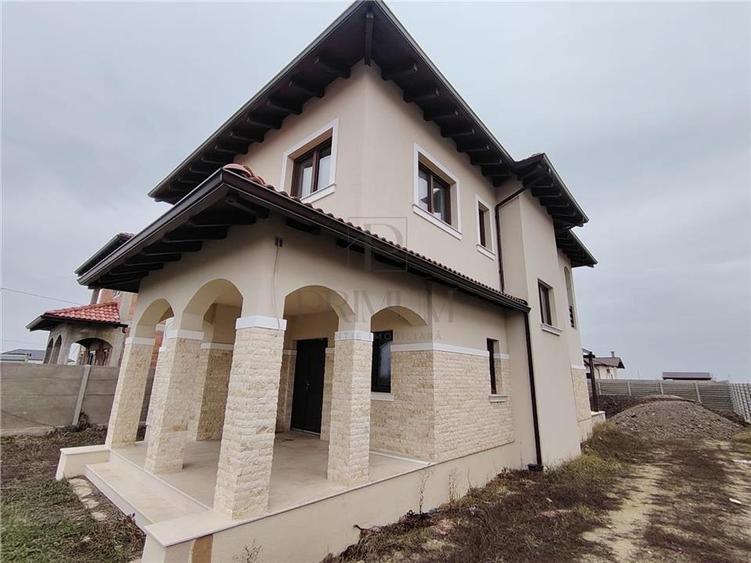 CASA INDIVIDUALA SUPERBA - TEREN 632 MP - TOATE UTILITATILE - 4