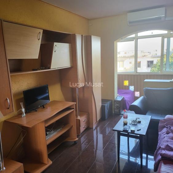 Apartament 3 camere - Ciresica - De vanzare