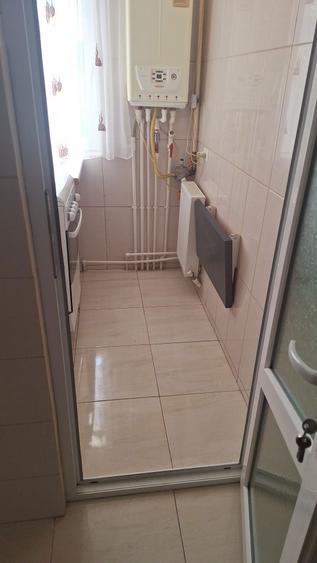 Inchiriez apartament 2 camere - 1