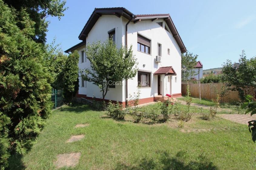 Vila spatioasa, constructie solida,5 camere, Bucium-Plopii fara Sot