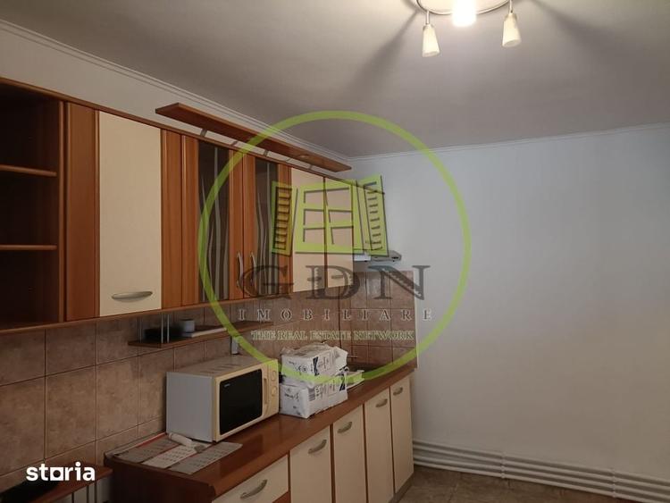 Casă cu 5 camere cu Teren 3785 Mp în Brâncovenești