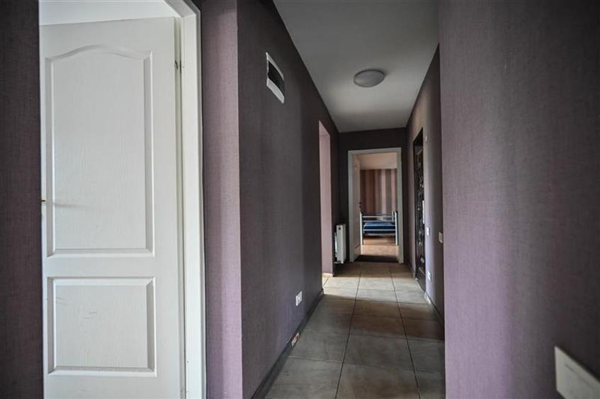 Casa cu 4 apartamente independente: Oportunitate Rezidential/ Investitionala in - 8