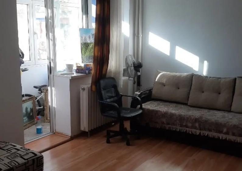 Vand apartament doua camere Camill Ressu sector 3 Bucuresti - 1