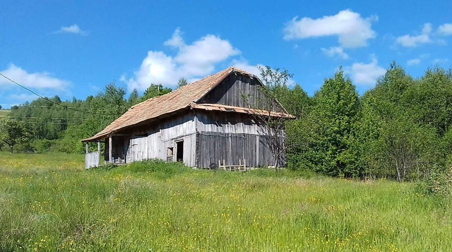 Teren 1,9 ha cu priveliste superba Poieni, Cluj, cu constructii - 2