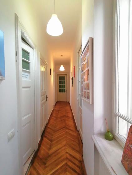 Piata Unirii - Calea Calarasilor - Mantuleasa parter de vila elegant si curte - 10