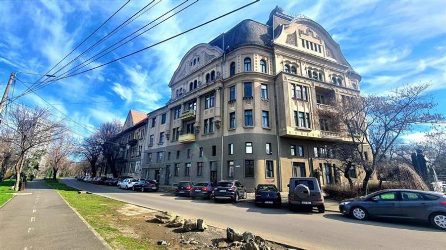 Spatiu SAD de vanzare, Central Timisoara COMISION 0 - 1