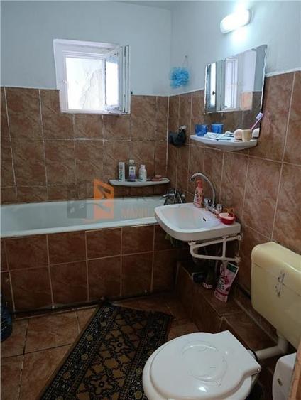 Apartament 3 camere confort 1 decomandat zona Brosteni - 9