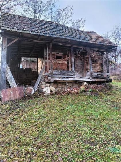 CASA TRADITIONALA - ANEXE - TEREN GENEROS - ZONA EXECELENTA - COMISION 0% - 5