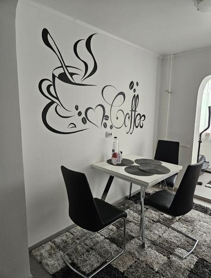 Inchiriez apartament cu 3 camere - 8