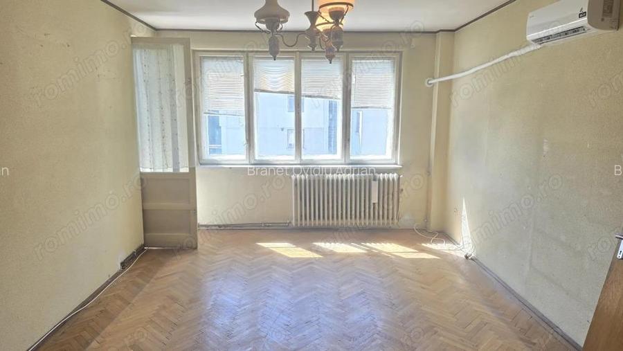 Vand apartament 3 camere decomandat in Deva, zona Titu Maiorescu, etaj 2, suprafata utila 82 mp Vand apartament 3 camere decomandat in Deva, zona Titu Maiorescu, etaj 2, suprafata utila 82 mp