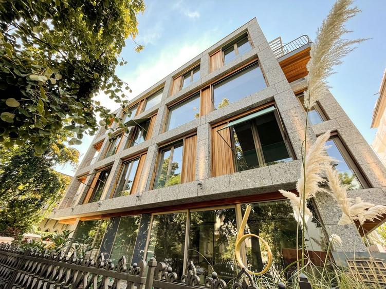 Oportunitate Unica Zona Capitale Dorobanti 4 camere terasa vedere libera - 1