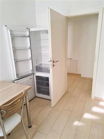 Apartament 2 camere, etaj 2, mobilat si utilat . Zona Tractorul - 11