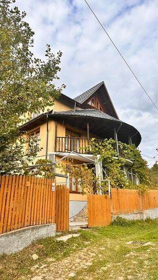 Vila parter+2 etaje, 270 mp, 11 camere plus TEREN - 8