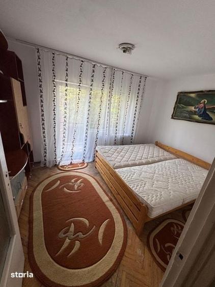 Apartament cu 3 camere decomandat în Micro 16