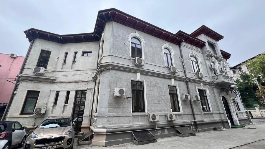 Cladire 23 de camere cu teren 554 mp - 1