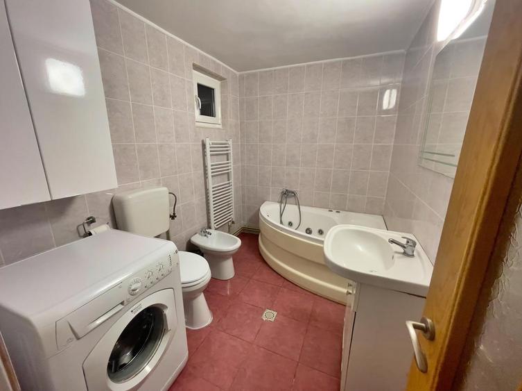 Casă de vânzare în zona Militari,la doar 10 minute de metrou Gorjulu! - 5